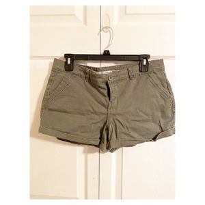 Hunter Green shorts- size 7/8.  Maurices